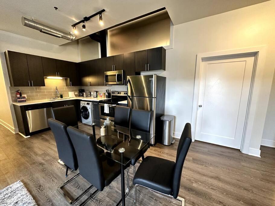 Mccormick 3Br/2Ba Family Oasis For Up To 8 Guests With Optional Parking And Gym Access Daire Chicago Dış mekan fotoğraf